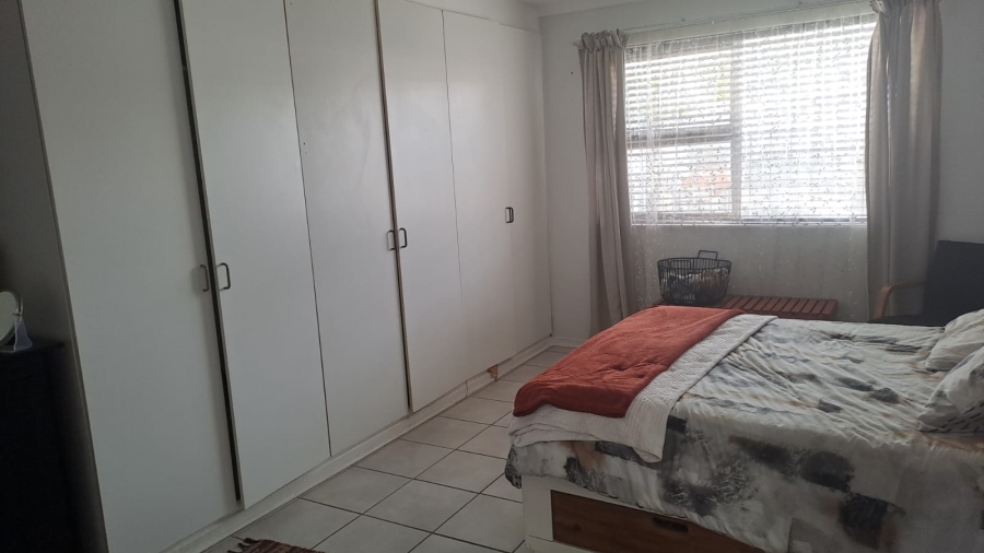 3 Bedroom Property for Sale in Loucharmante Western Cape